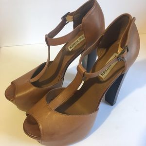 Steve Madden Brown Heels